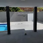 Linda Casa Com Piscina